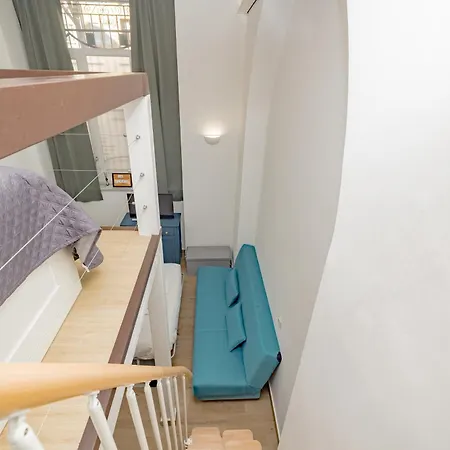 Apartment Barbara's House - Navigli - 2 Km From Duomo Milan